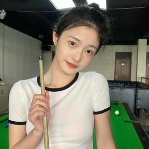 骚逼丝袜女自慰
