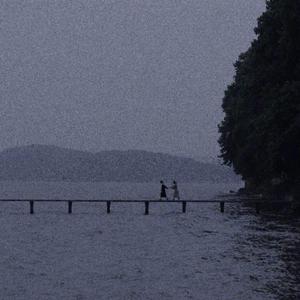 骚逼丝袜女自慰
